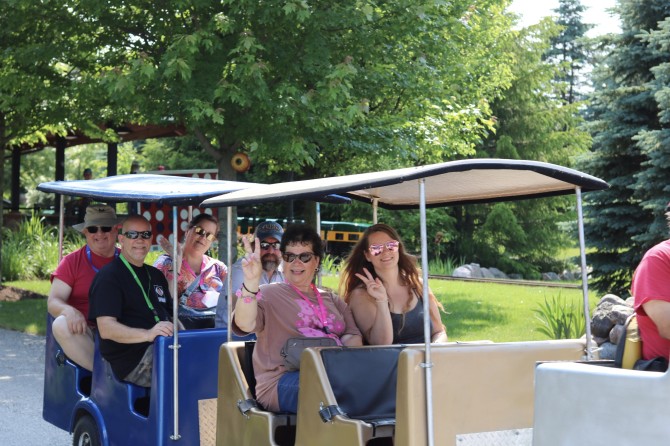 jacobchicks trackles train