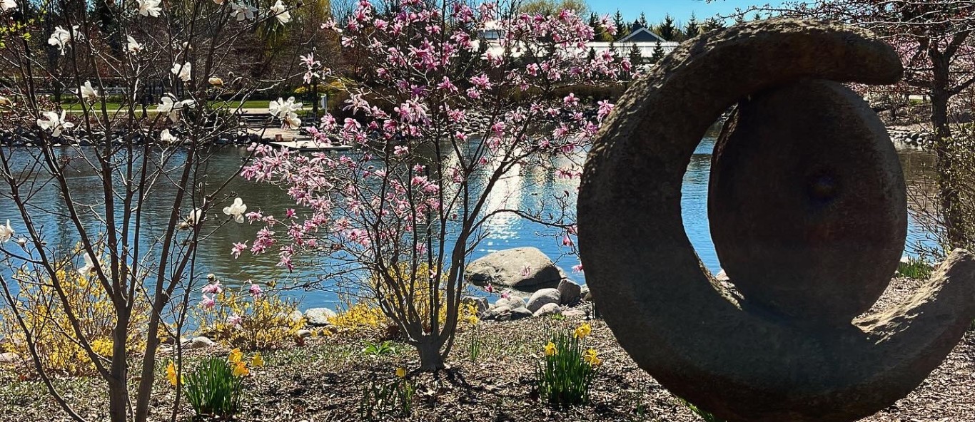 moon sculpture spring